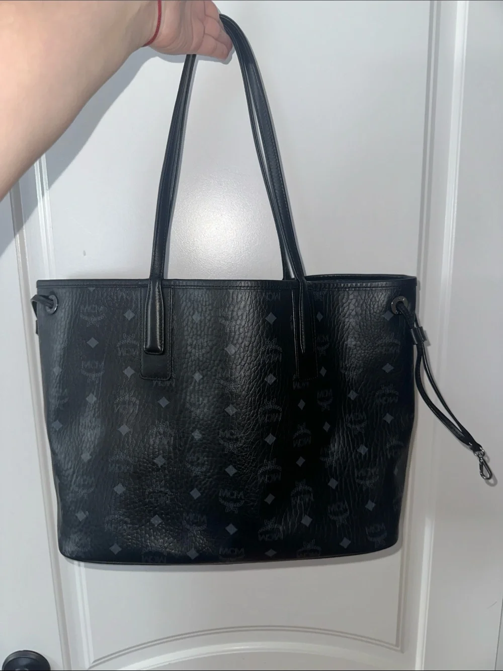 MCM Authentic Reversible Liz Shopper In Visetos SZ M